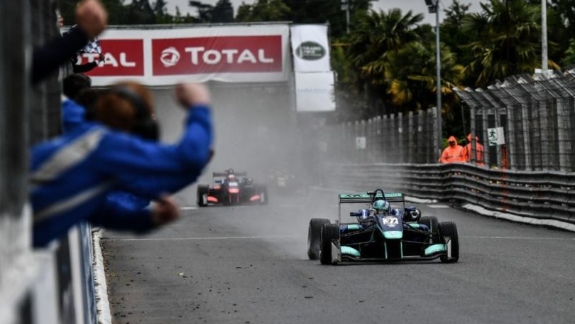 Billy Monger incidente