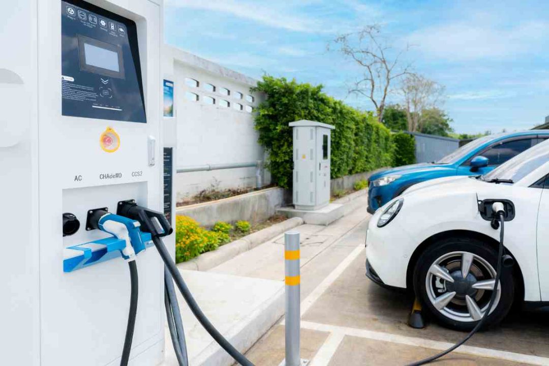 Auto elettriche in Italia, cambiamento epocale 