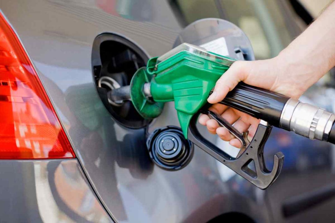 La noticia conmociona a los automovilistas: la gasolina es más cara 