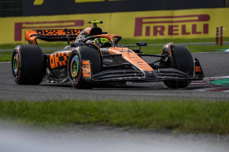 Lando Norris resta in McLaren