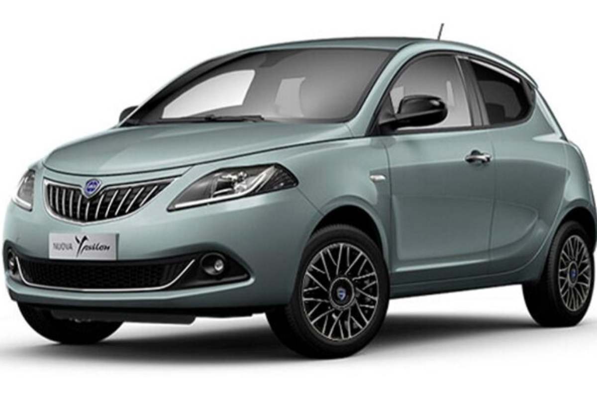 Lancia Ypsilon offerta versione Platino