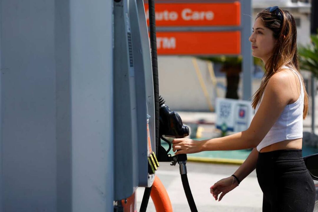 Distributore benzina prezzi