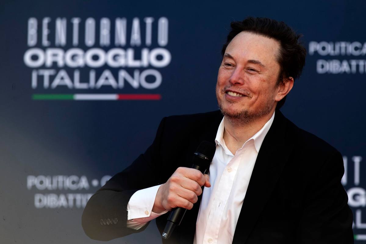 elon musk robotaxi tesla prezzo dimezzato