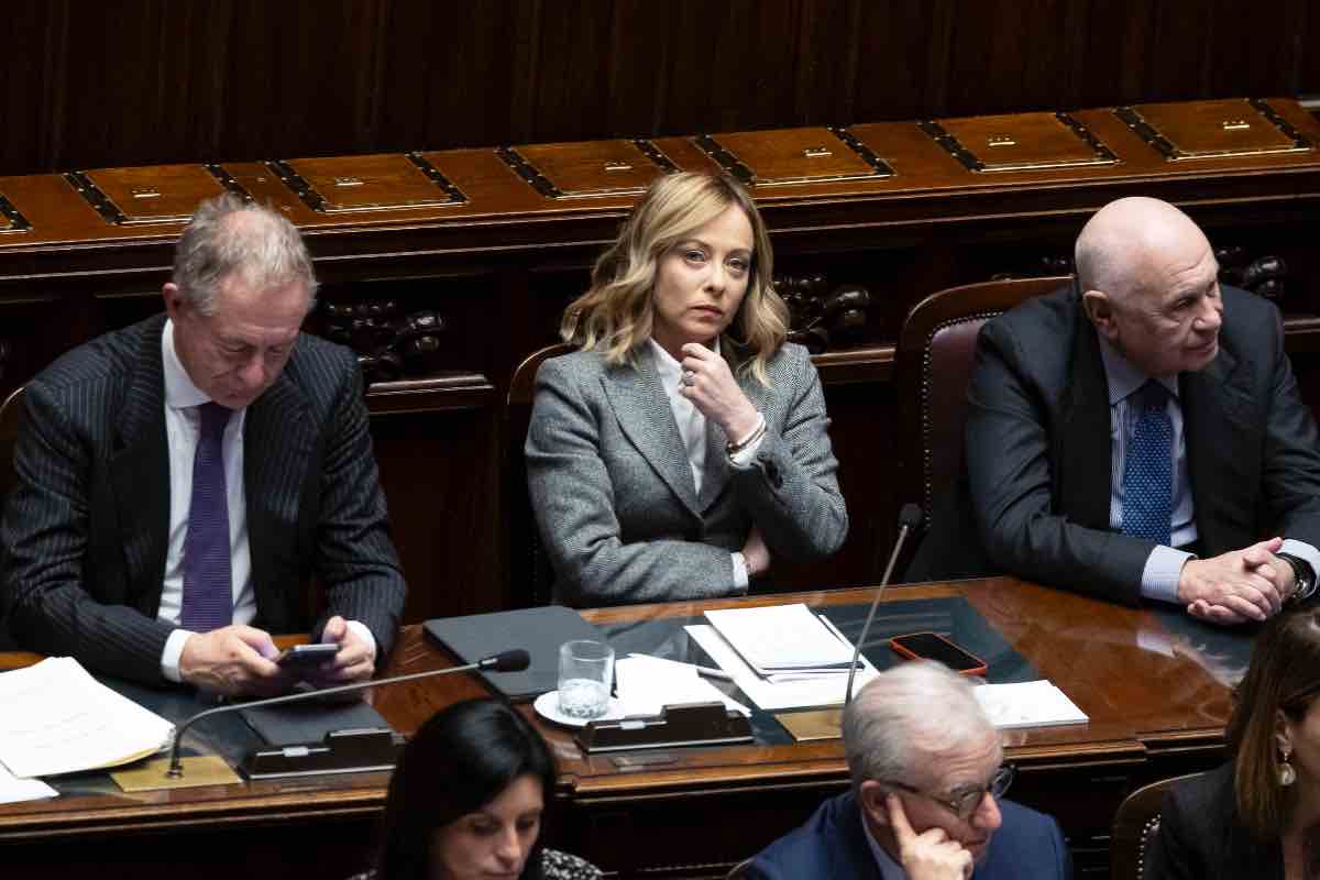 Carlos Tavares Stellantis governo intesa urso mirafior stabilimento lavoro sindacati