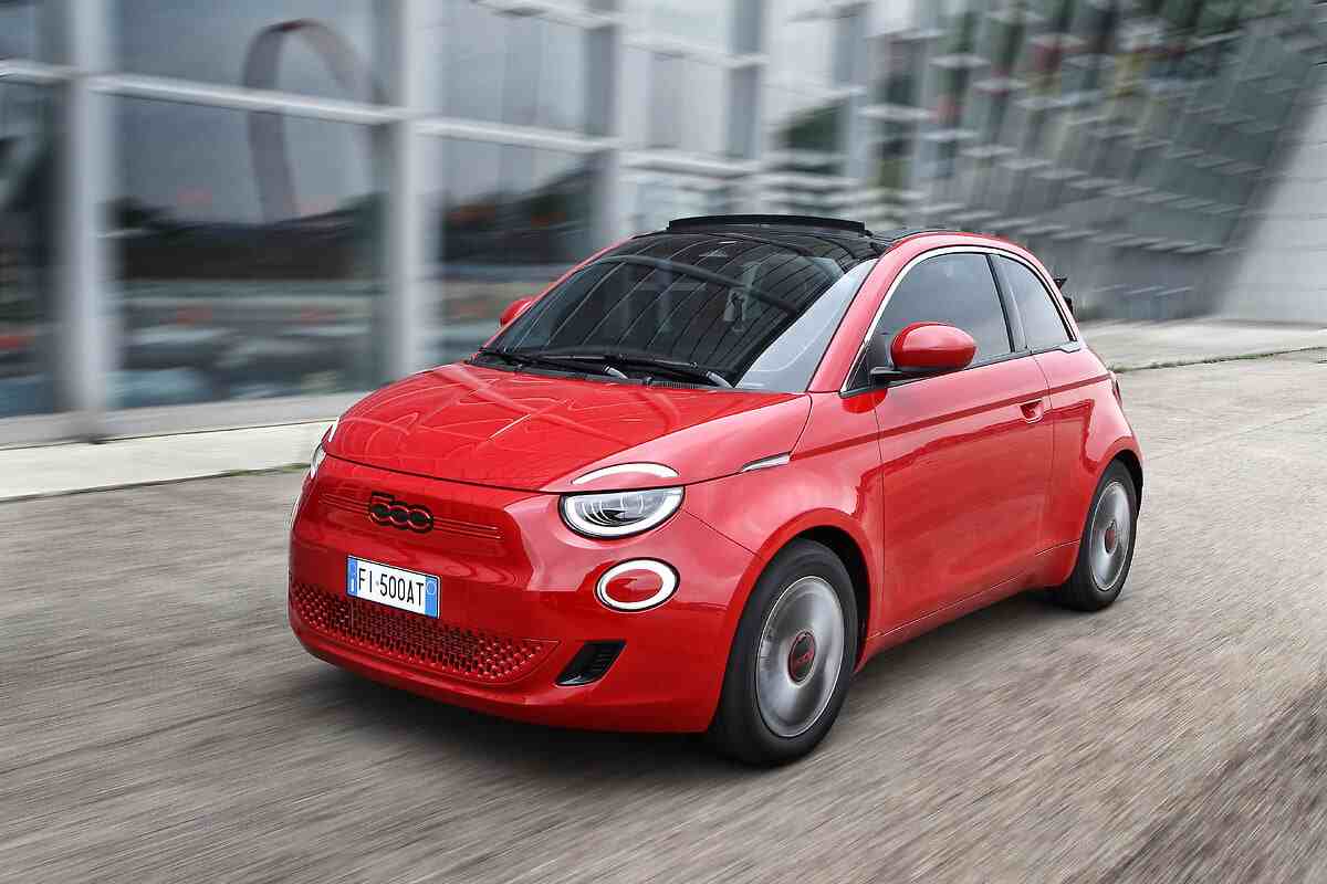 fiat 500 nuova versione ibrida modello restyling prezzo