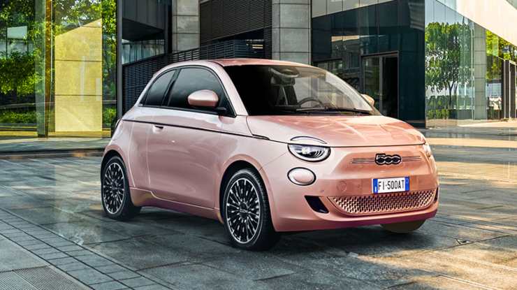 FIAT 500e novità occasione elettrica costo finanziamento promozione 99 euro