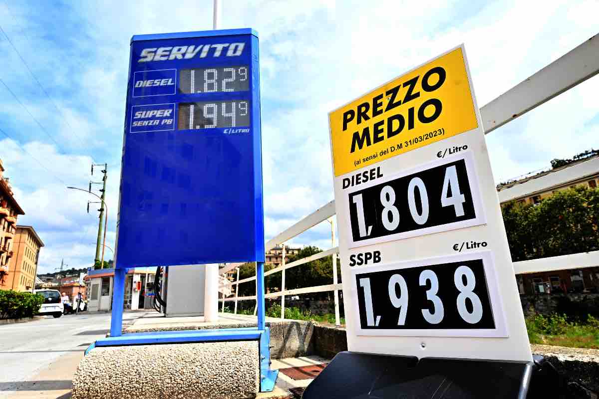 Prezzi benzina, ecco dove si potrebbe risparmiare
