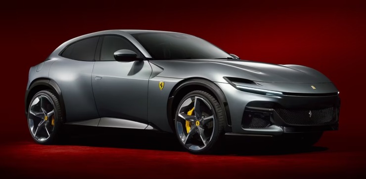Ferrari Purosangue Lamborghini Urus drag races scontro SUV