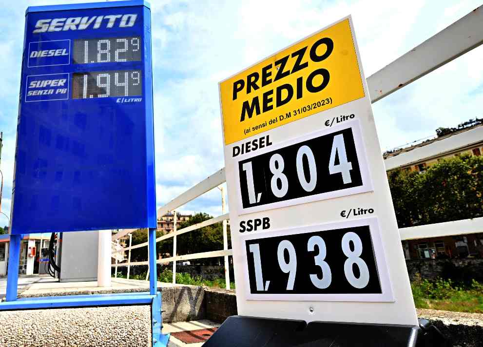 prezzo benzina autostrada costo