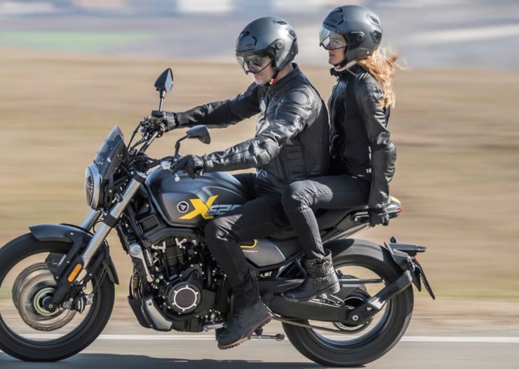 Harley Davidson Cina Voge 525 moto novità prezzo