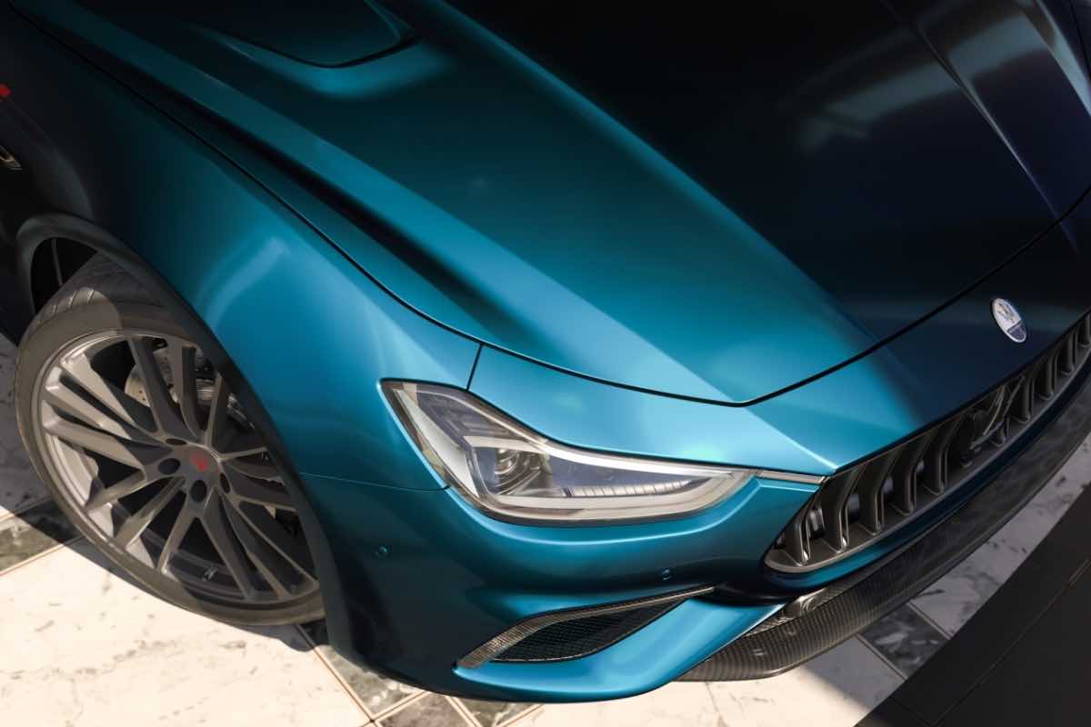 maserati annuncia l'addio modello