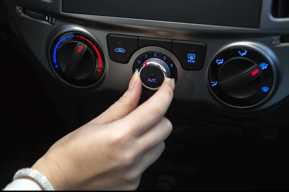 Climatizzatore auto cosa succede aria calda