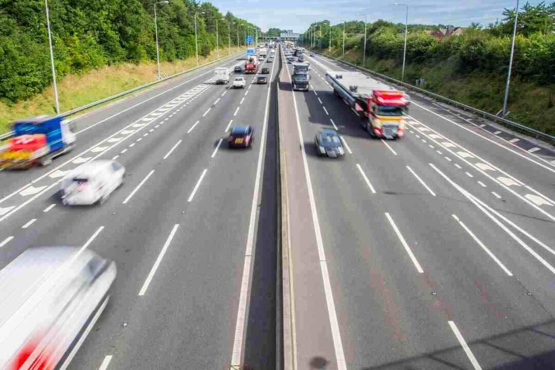 Auto in contromano