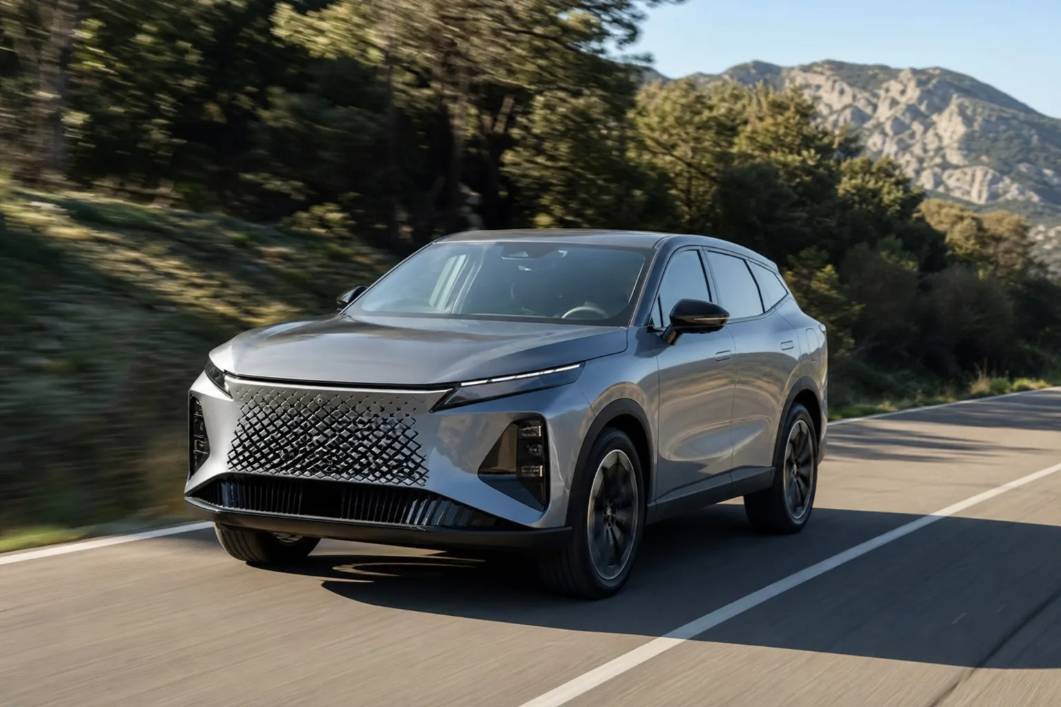 Omoda 7 ibrido: batteria da 5 kWh per sfidare le rivali