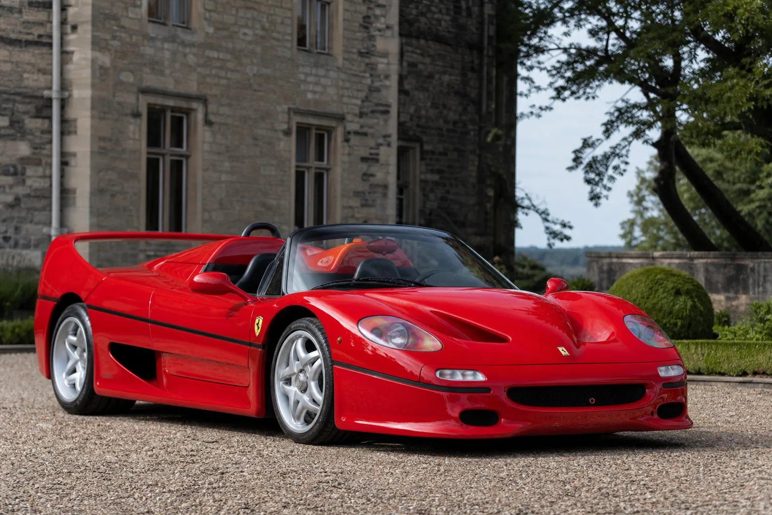 Ferrari F50 con soli 171 km all'asta: il capolavoro che ha percorso quasi nulla in 29 anni